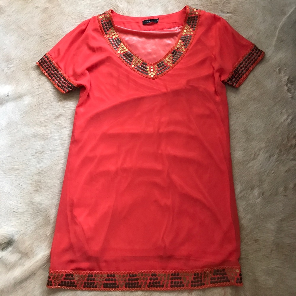 Theme tunic dress